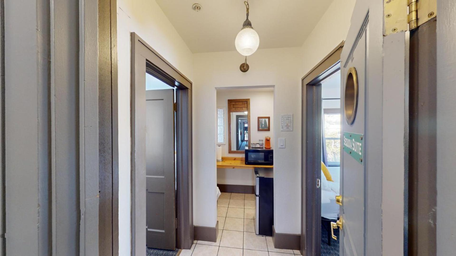 Riverwalk Inn Chelan Ngoại thất bức ảnh