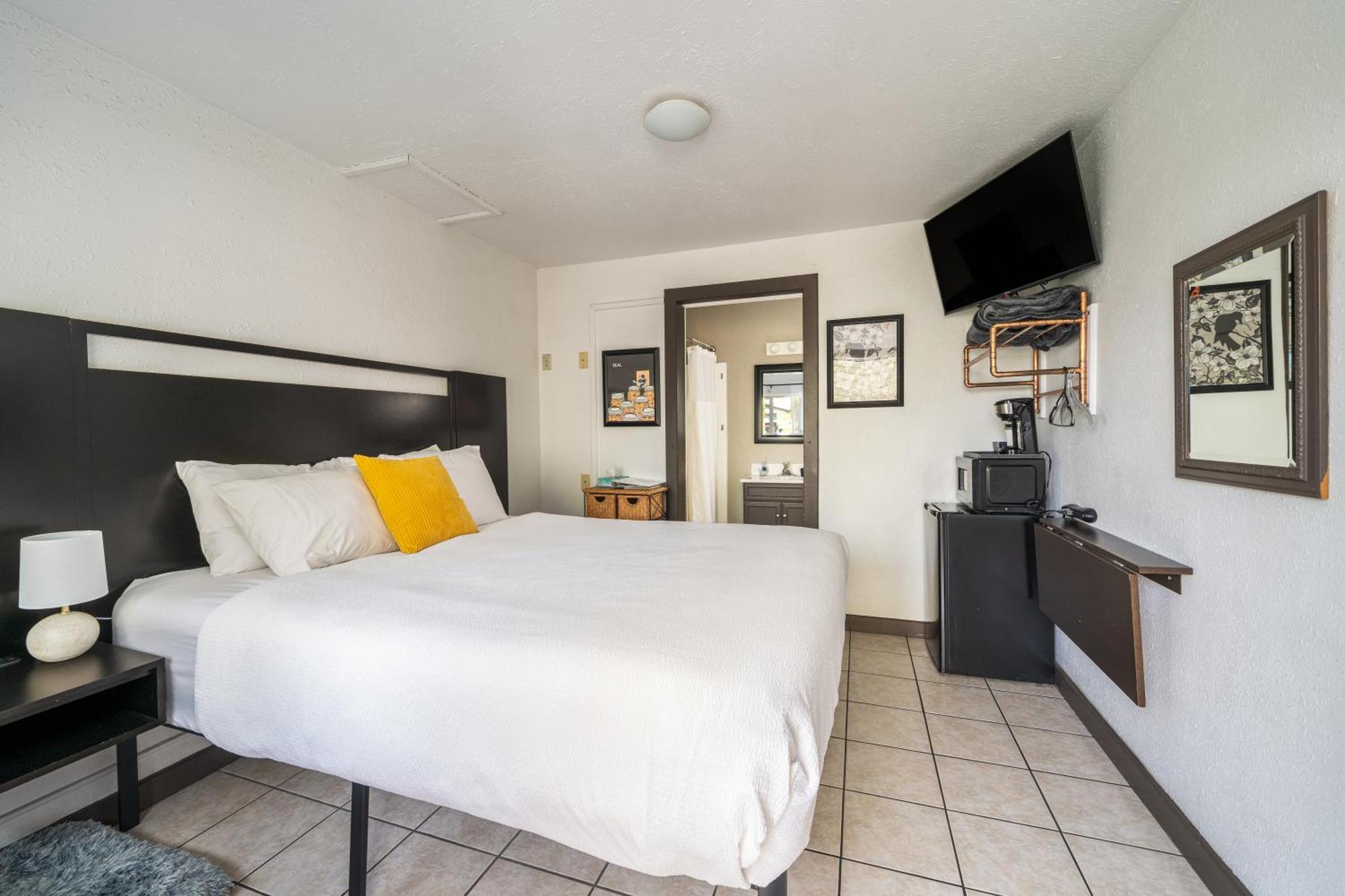 Riverwalk Inn Chelan Ngoại thất bức ảnh